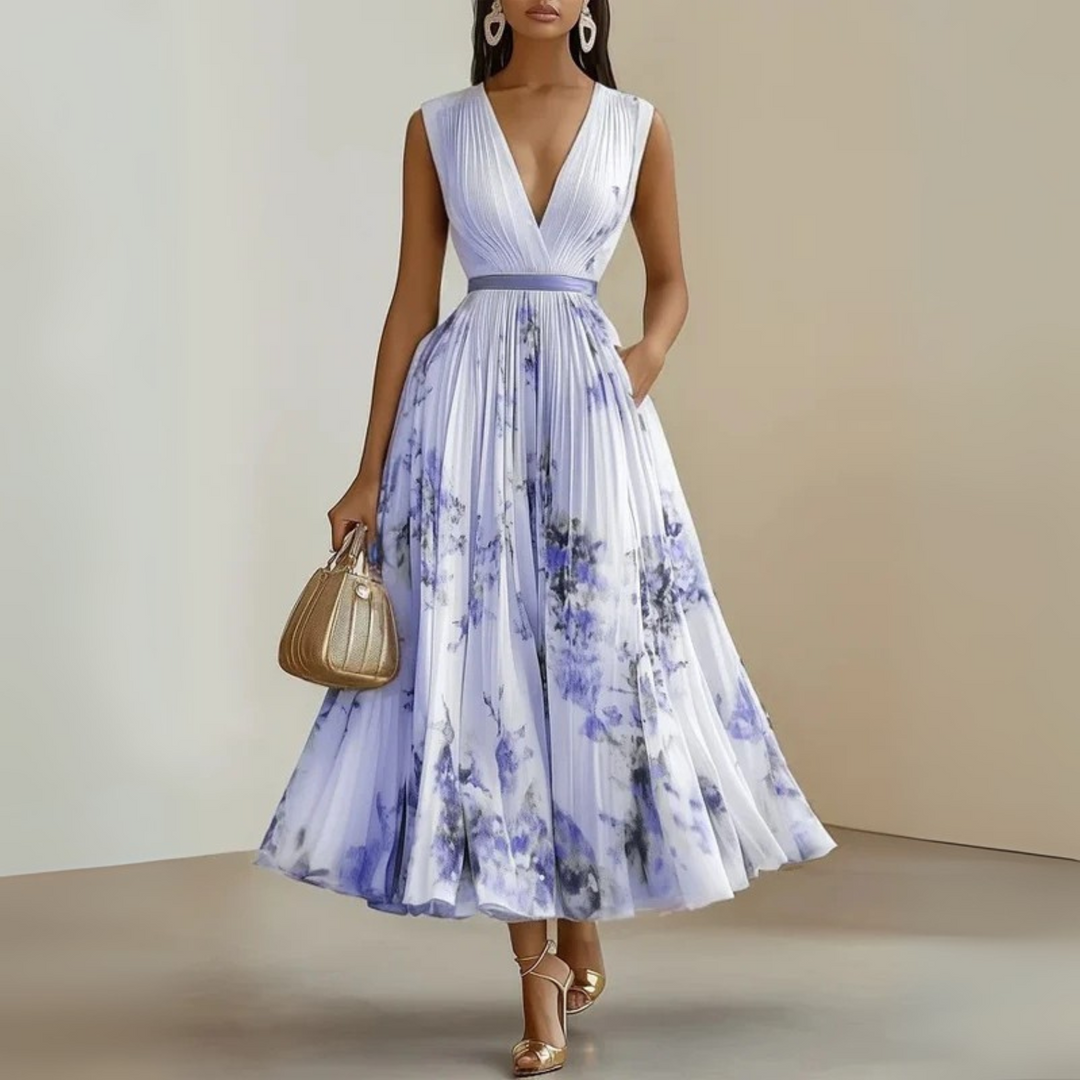 Women’s lightweight pleated outfit styled for relaxed outings and daily plans.