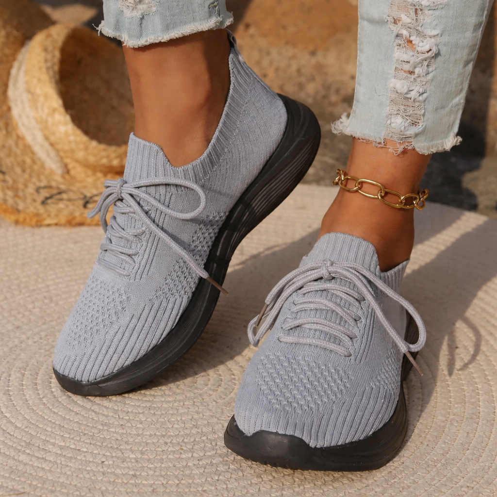 Knit sneakers and gold anklet detail