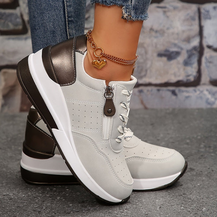 Supportive low-top zipper shoe 