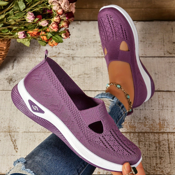Casual slip-on sneaker with knitted textured upper