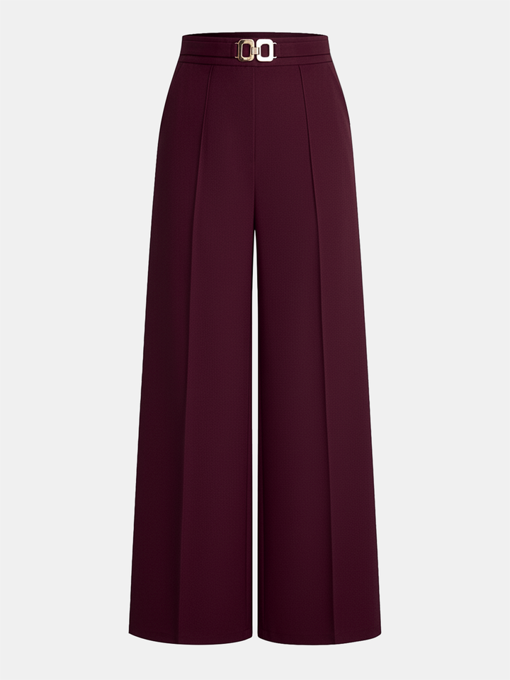Long pants with a neat everyday look.