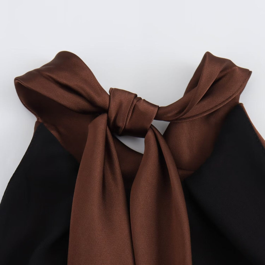 Summer brown maxi dress with sleeveless halter design.