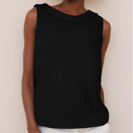 Sleeveless roll collar outfit detail image