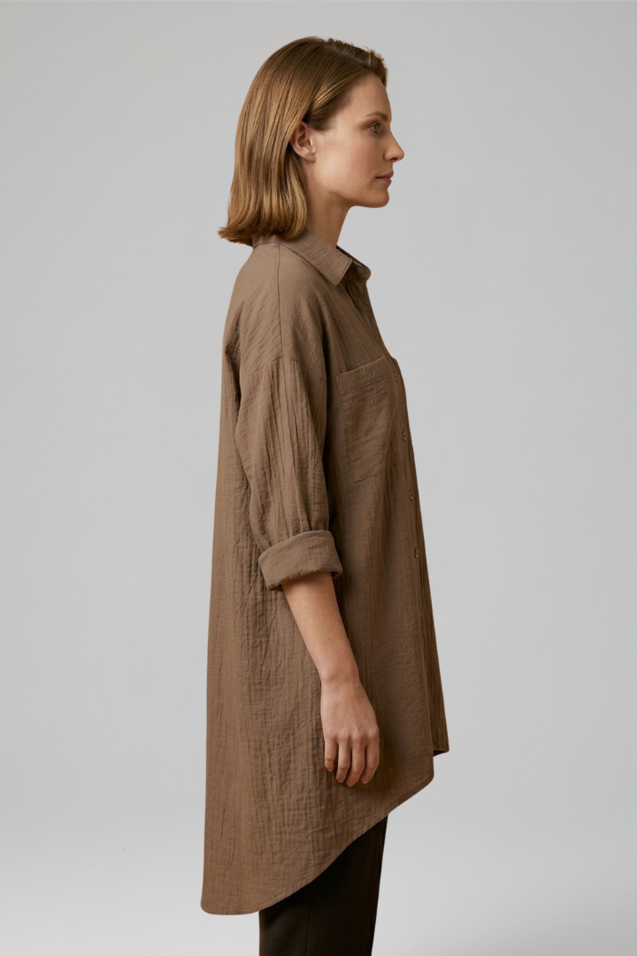 Plain woven shirt blouse with structured collar side view