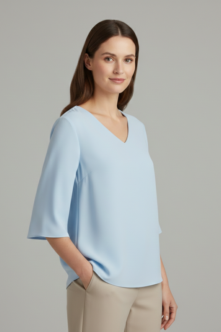 Leonora | Trendy V-Neck Blouse with Three-Quarter Sleeves