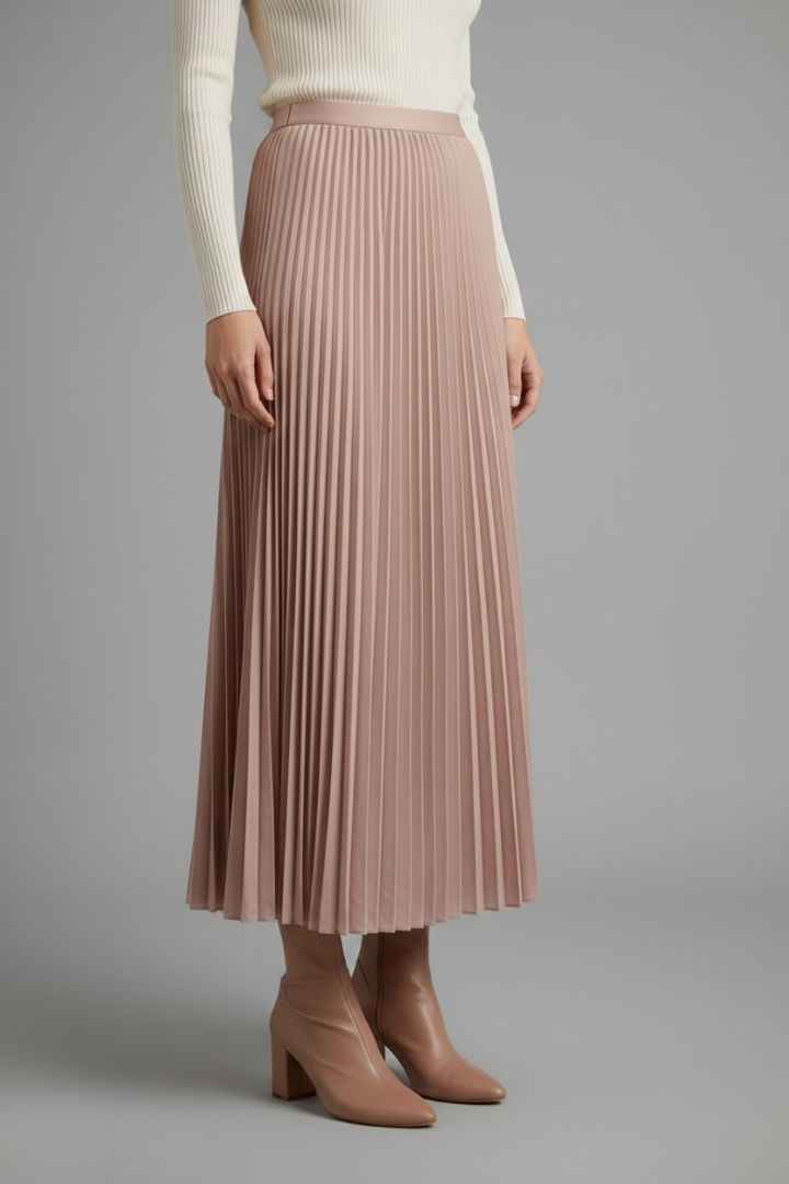 Elastic side angle waistband detail skirt on gray background