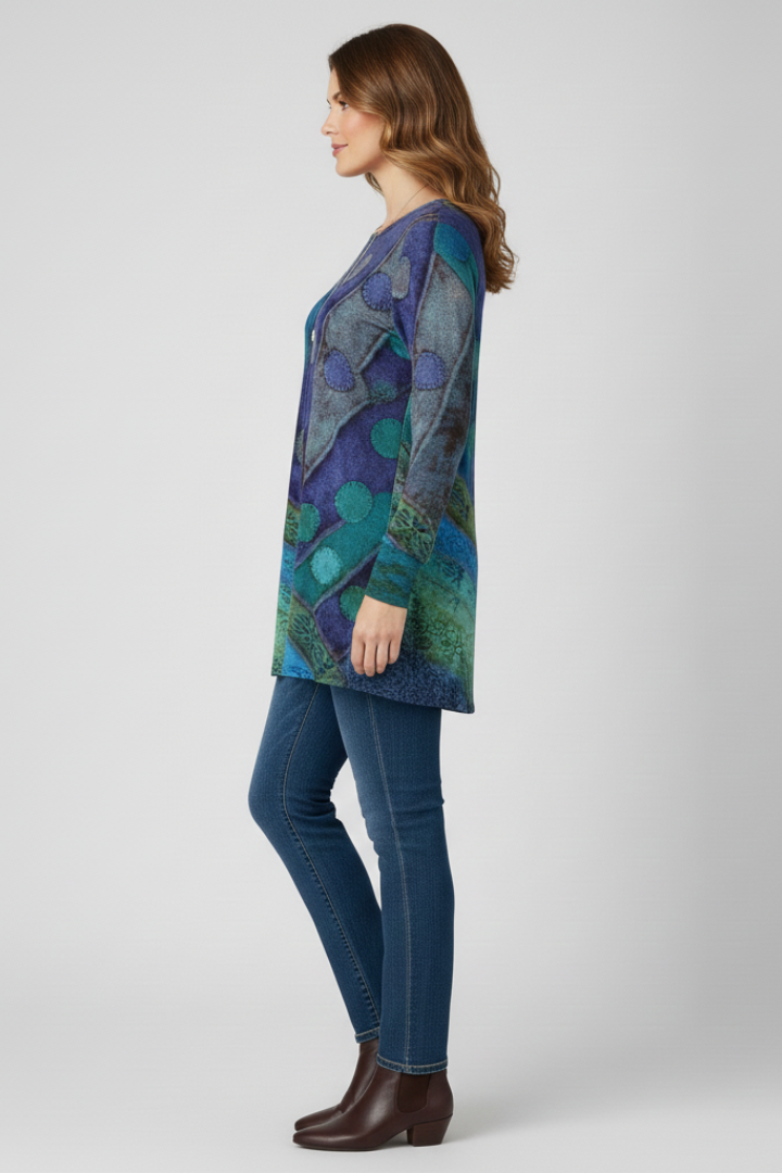 Side angle colourful long sleeve tunic casual look