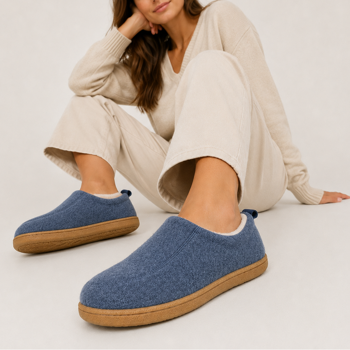 Caelnova | Women's Cushioned Slip-On Fleece-Lined Slippers — 2