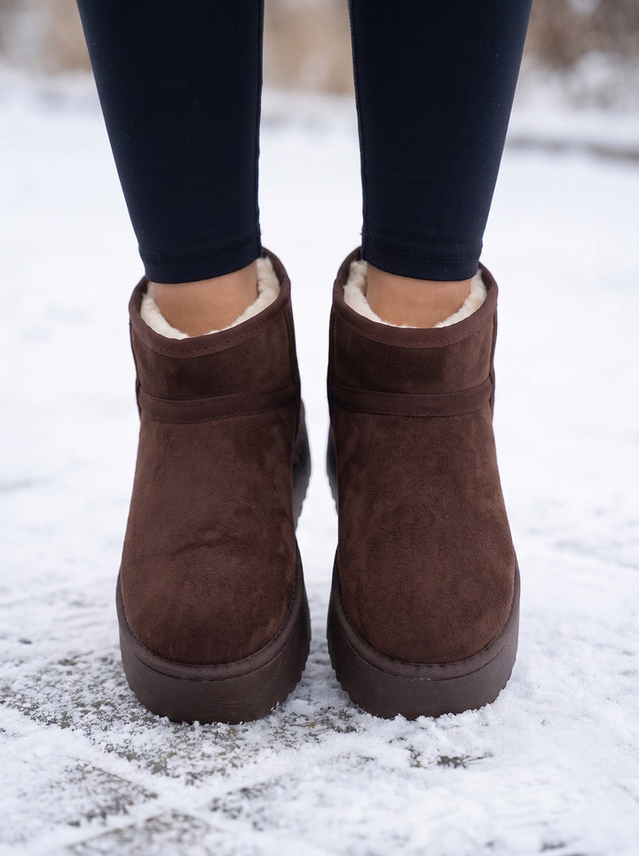 Caelolde | Women's Cozy Lined Slip On Snow Boots — Coffee