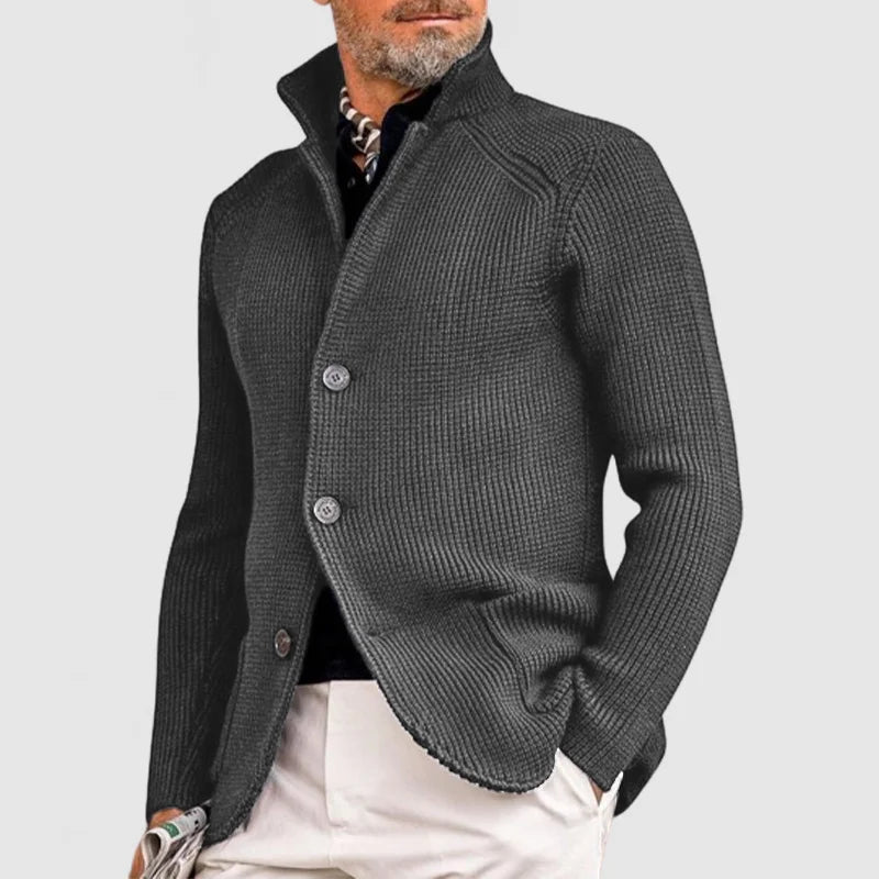  Man wearing a breathable two-piece outfit with a relaxed tailored fit on a plain background.
Male