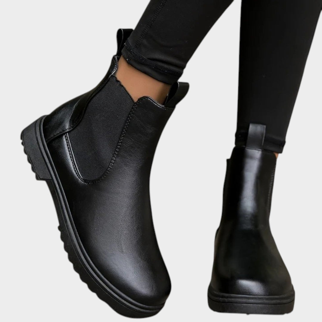 Giawen | Women's Orthopedic Comfort Slip-On Leather Chelsea Boots Classic Slip On Design — 2