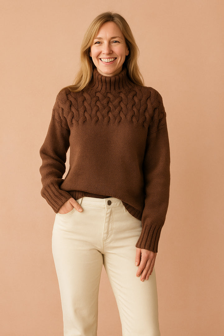 Ilselyn | Women's Cozy Cable Knit Turtleneck Sweater — Brown