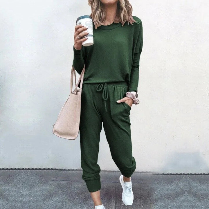 Kesivanne | Women's Cozy soft knit loungewear set with long-sleeve top and drawstring joggers — Dark Green