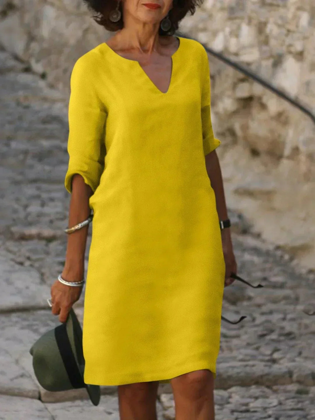 Chic yellow dress with effortless everyday styling