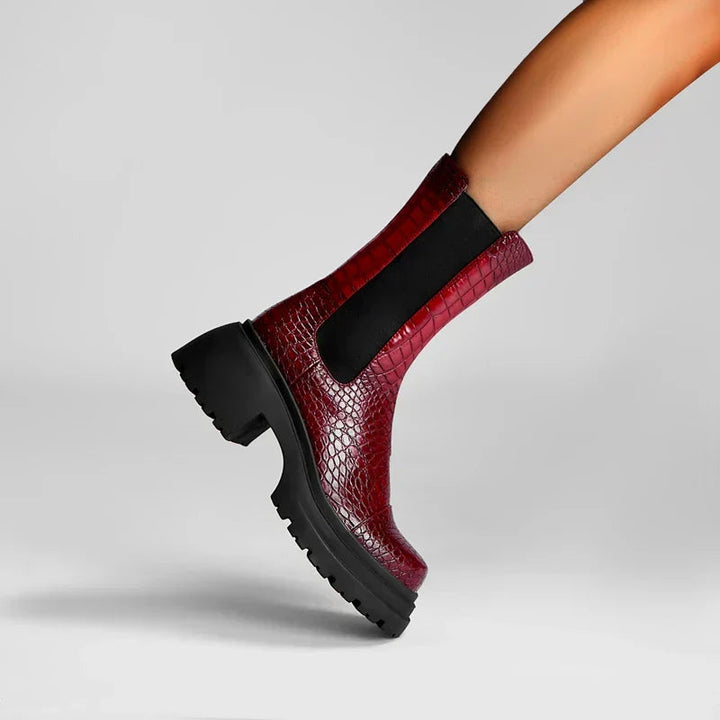 Verenaienne | Women's Pull-On Ankle Boot With Lug Sole — 1