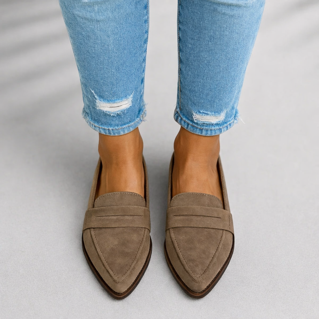 Pointed elegant loafer