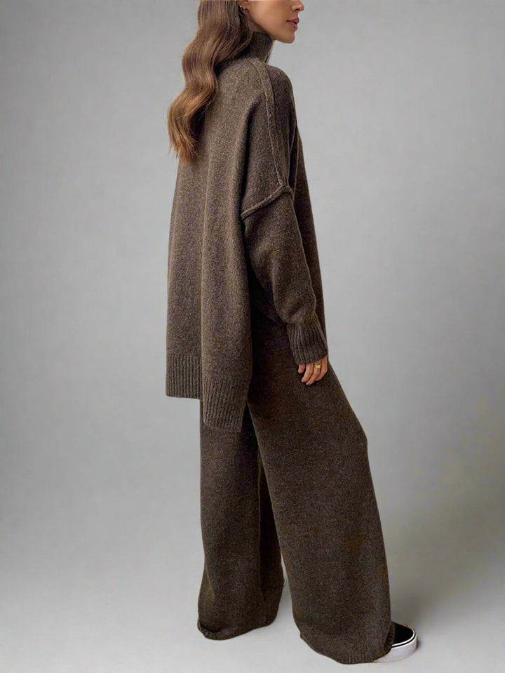 Wynvanne | Women's Cozy Knit Turtleneck Lounge Set — Brown